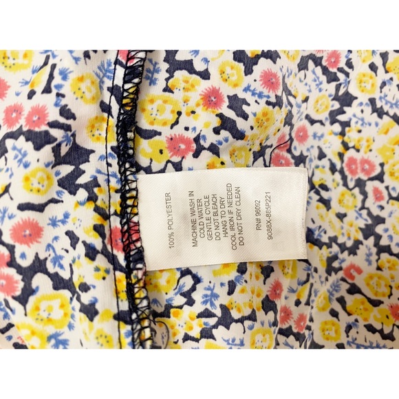 {Dalia} Sleeveless Top - Picture 6 of 6